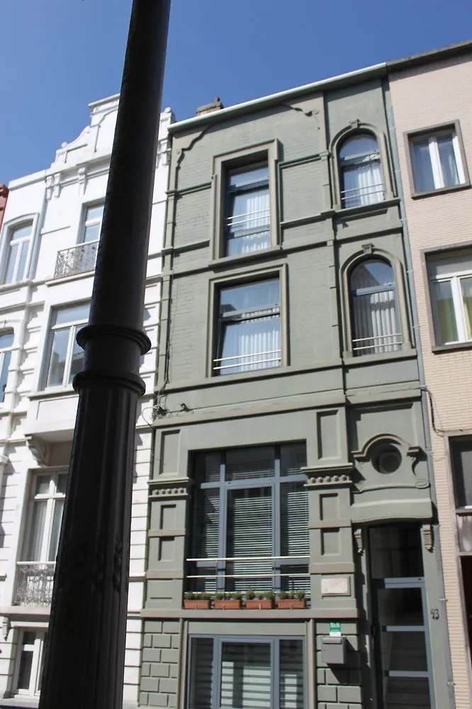 Villa Les Paquerettes Ostend Bed & Breakfast